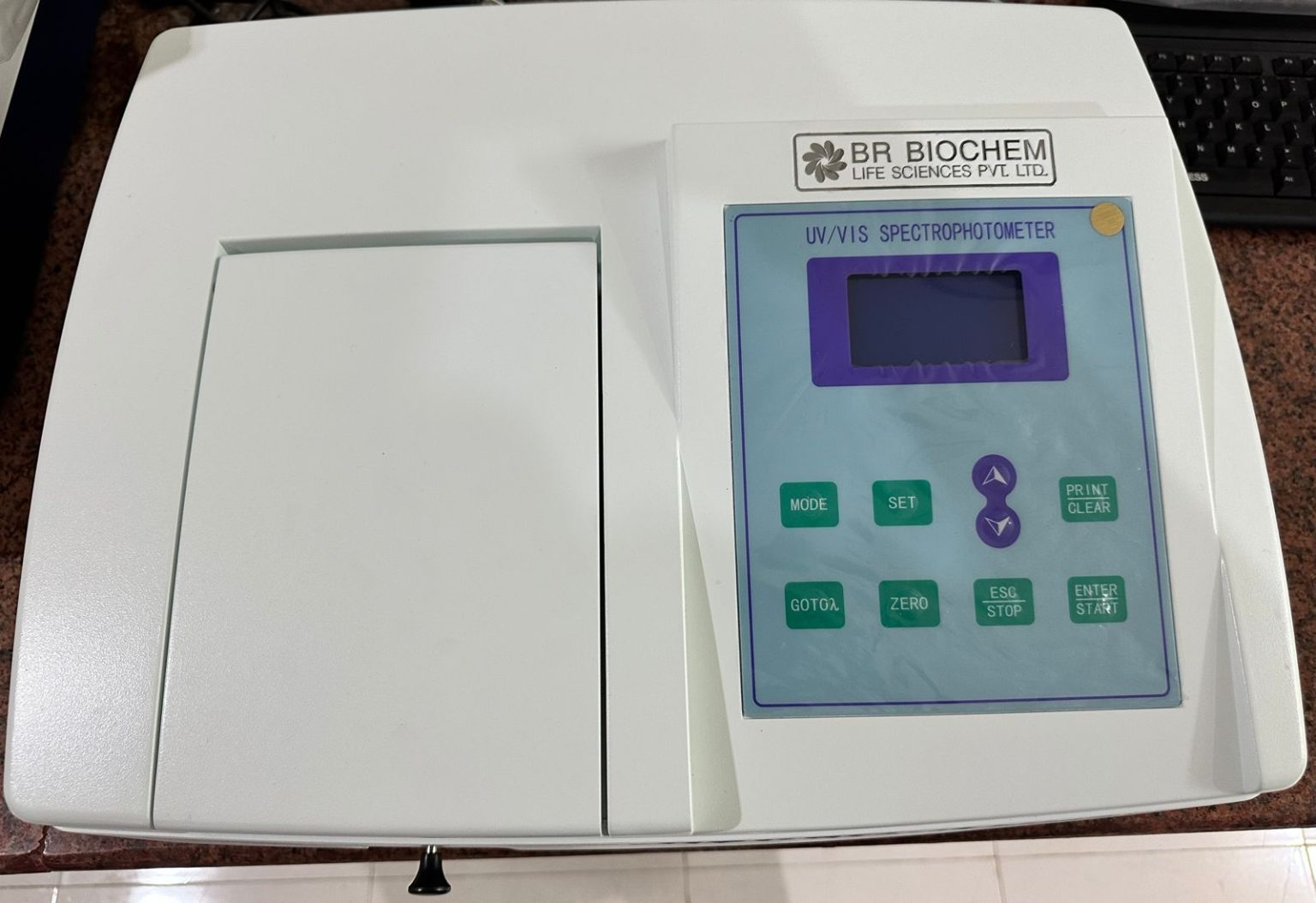 Single Beam Spectrophotometer